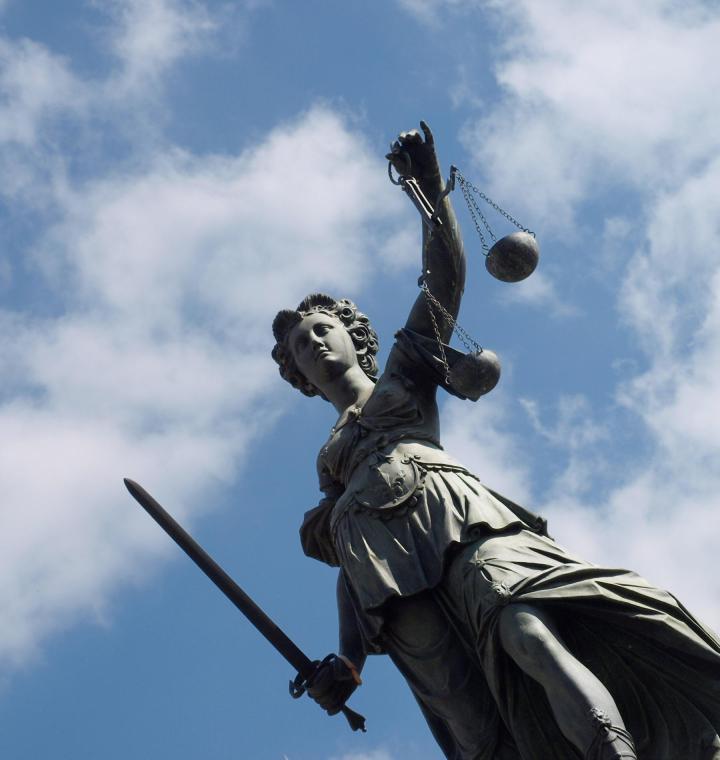 Un avocat pour vous assister dans les démarches administratives à Orléans